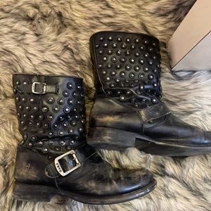 Frye Jenna Disc Boots